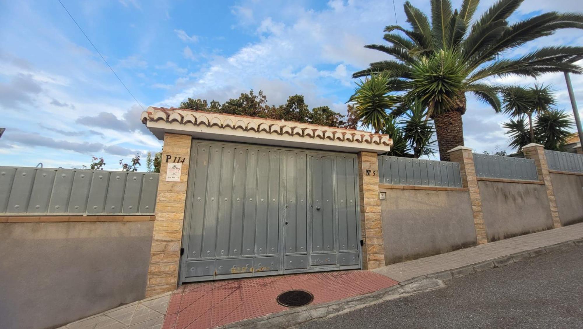 Casita De Invitados En Otura Exterior foto